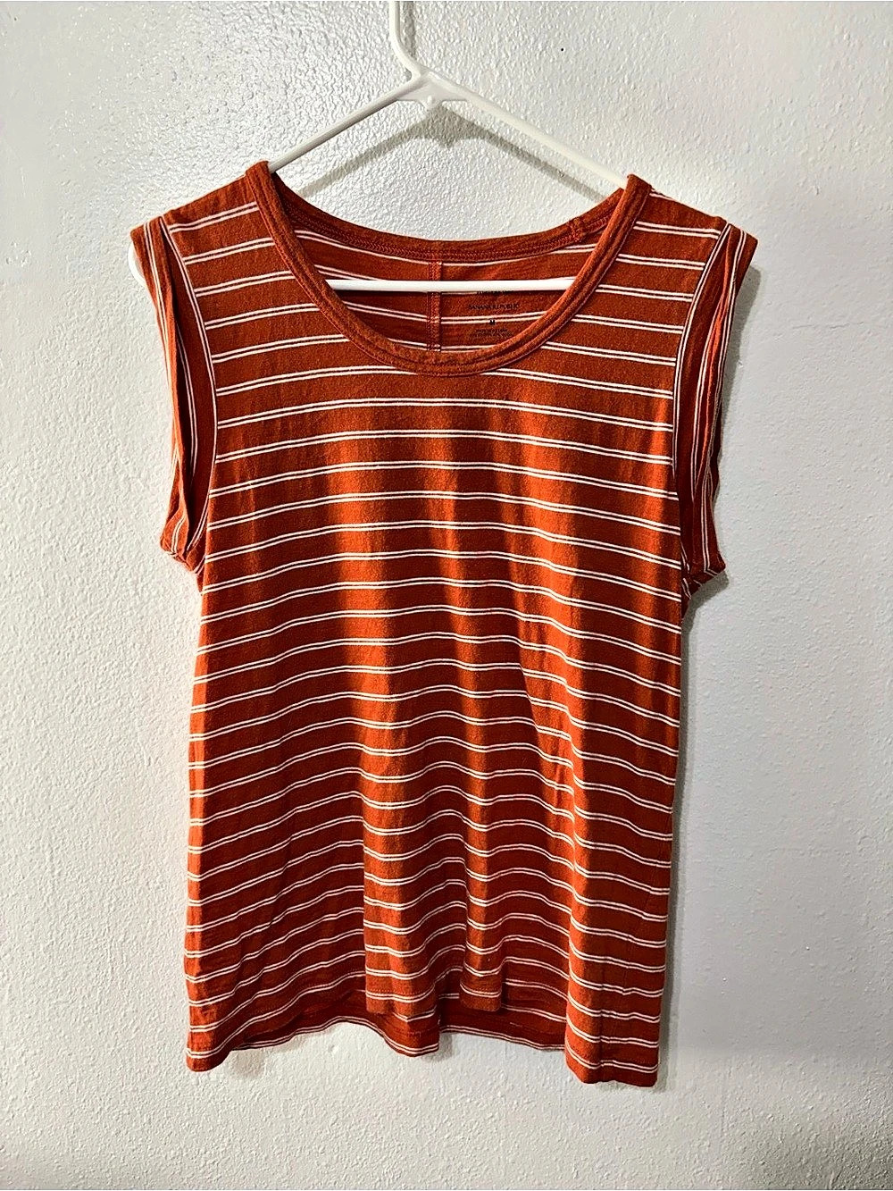 Banana Republic Malibu Tee Striped Tank Top in Orange & White Size Medium
